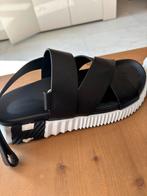 Hermes slippers ongedragen maat 39 prijs 375 Hellevoetsluis, Ophalen of Verzenden, Nieuw, Zwart, Sandalen of Muiltjes
