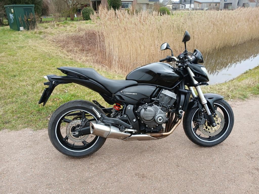 Zeer nette Honda hornet 600 cc, 4 cilinders, Gebruikt, Particulier, Handgeschakeld