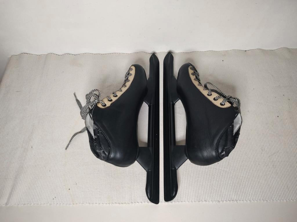 S476 Viking Noren Marathon 1  Mid laag - Maat 40, Sport en Fitness, Schaatsen, Viking, Gebruikt, Viking, Almere