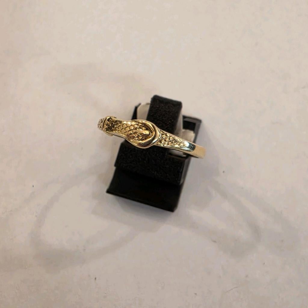 14 karaats gouden ring broekriem / gesp model geelgoud, Sieraden, Tassen en Uiterlijk, Ringen, Zo goed als nieuw, Dame of Heer