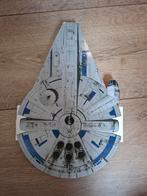 Star Wars verzameldoos millennium falcon met poppetjes EMTE, Ophalen of Verzenden, Gebruikt, Actiefiguurtje