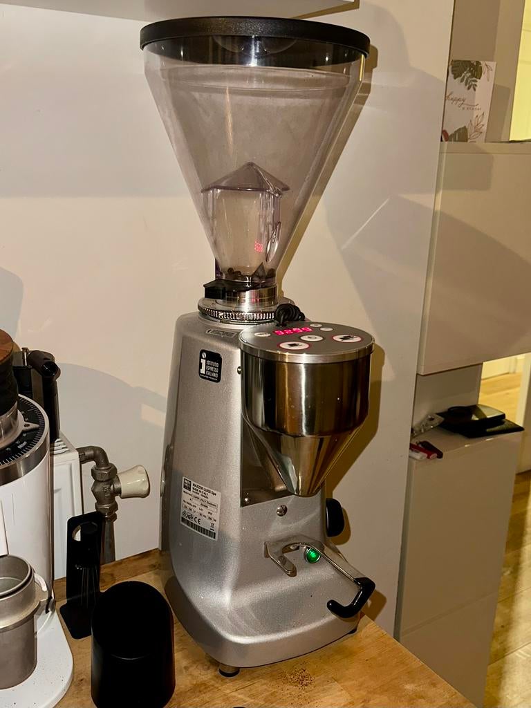 Mazzer Super Jolly Electronic (2020) – Zowat in nieuwstaat!, Witgoed en Apparatuur, Koffiemachine-accessoires, Ophalen, Zo goed als nieuw