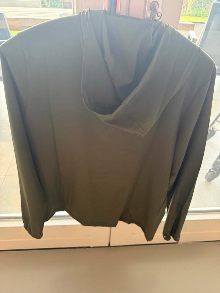 Arc'teryx Olijfgroen Hardloopjack met Capuchon maar M, Kleding | Heren, Sportkleding, Gedragen, Hardlopen of Fietsen, Maat 48/50 (M)