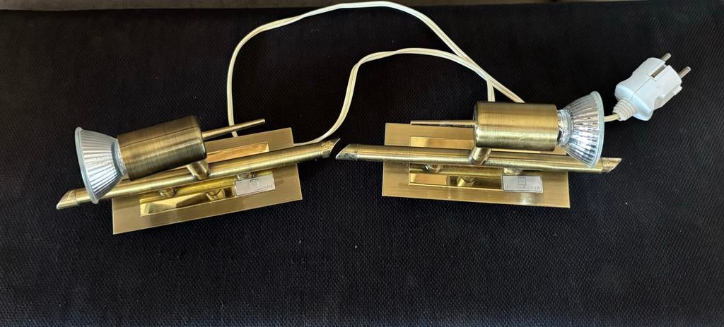 Twee goudenkleurige wandlampen van Jan des Bouvrie, Huis en Inrichting, Ophalen, Gebruikt, Metaal