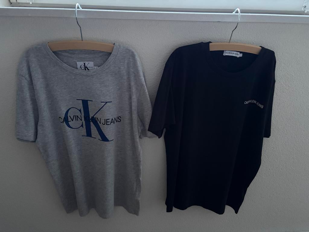 2 Calvin Klein T-shirts maat 152 jongen -  Zeer goede staat, Kinderen en Baby's, Kinderkleding | Maat 152, Ophalen of Verzenden