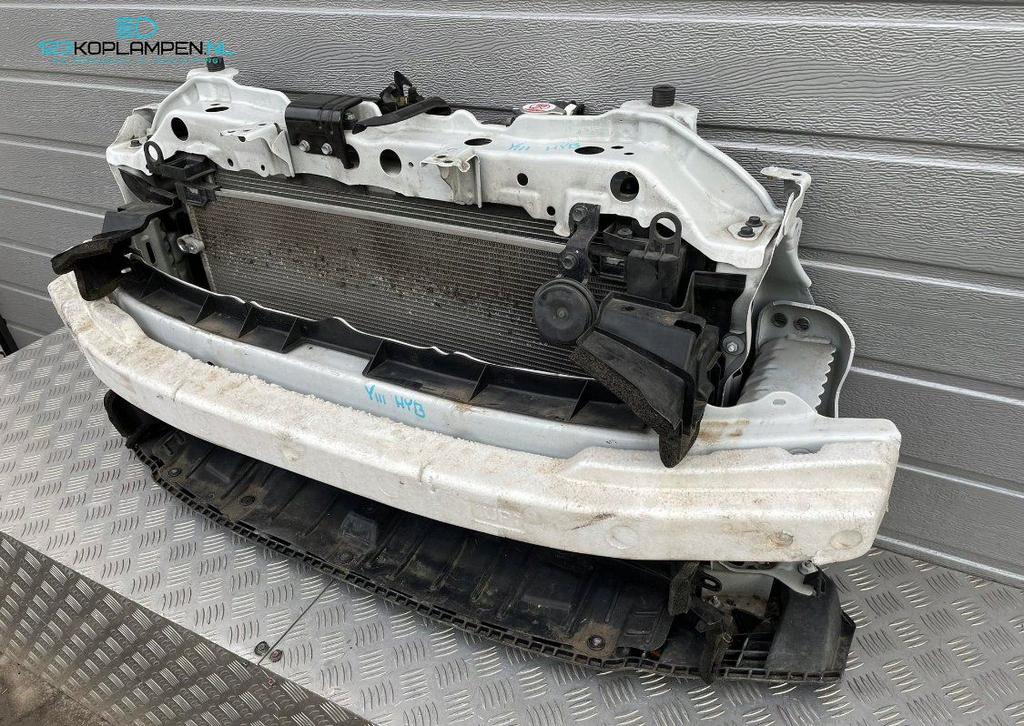 Toyota Yaris 3 / III Facelift 1.5 Hybride Voorfront koelerpa, Ophalen, Gebruikt, -, -
