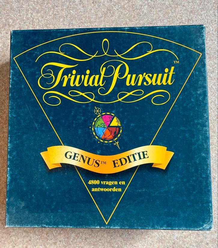 Trivial Pursuit Genus Editie - Klassiek Bordspel, Hobby en Vrije tijd, Gezelschapsspellen | Bordspellen, Gebruikt, Drie of vier spelers