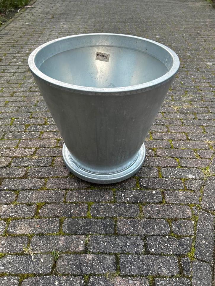 Gegalvaniseerde plantenbak met schotel, Tuin en Terras, Bloembakken en Plantenbakken, Gebruikt, Metaal, Balkon, 30 tot 60 cm, Minder dan 60 cm
