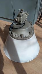 Robuuste oude fabriekslamp, Ophalen, Gebruikt, 50 tot 75 cm, Glas