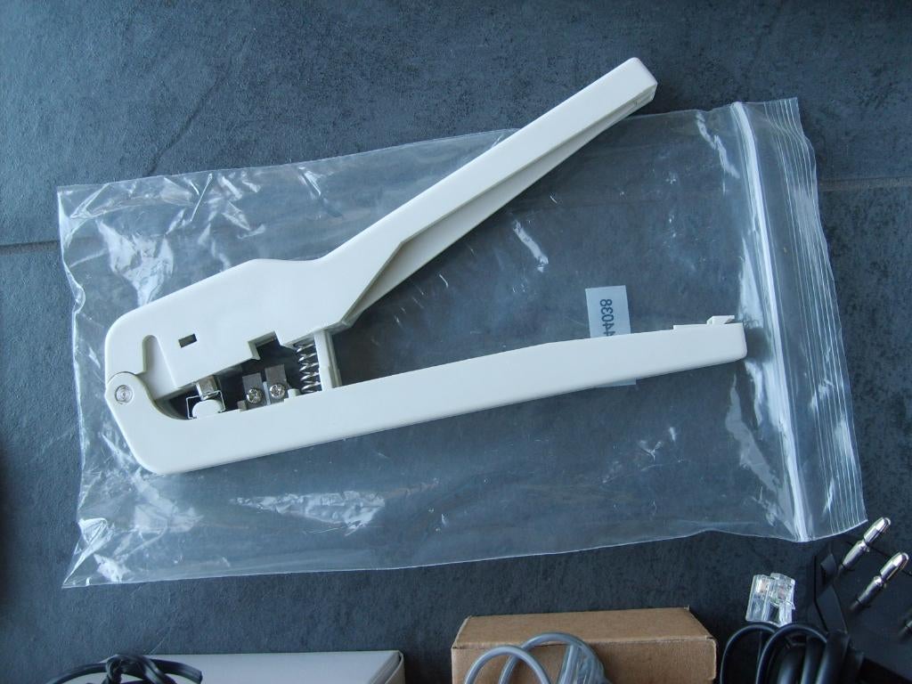 Diverse RJ-11 en RJ-45 kabels voor ADSL of ISDN € 0,25 p. m., Ophalen of Verzenden, Nieuw