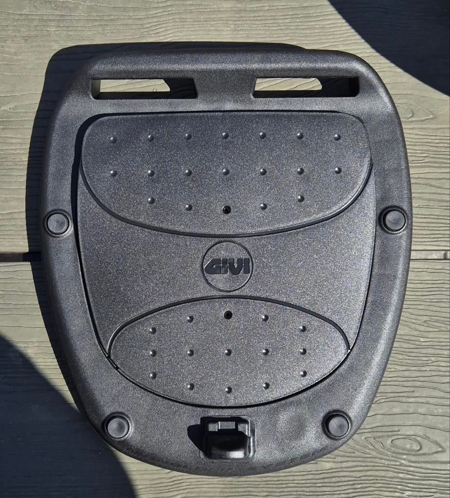Nieuw GIVI Topkoffer Adapterplaat Monolock incl. Bevestiging, Motoren, Ophalen of Verzenden, Nieuw