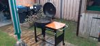 Barbecue op wielen met zijtafel en thermometer, Ophalen, Gebruikt, Onbekend