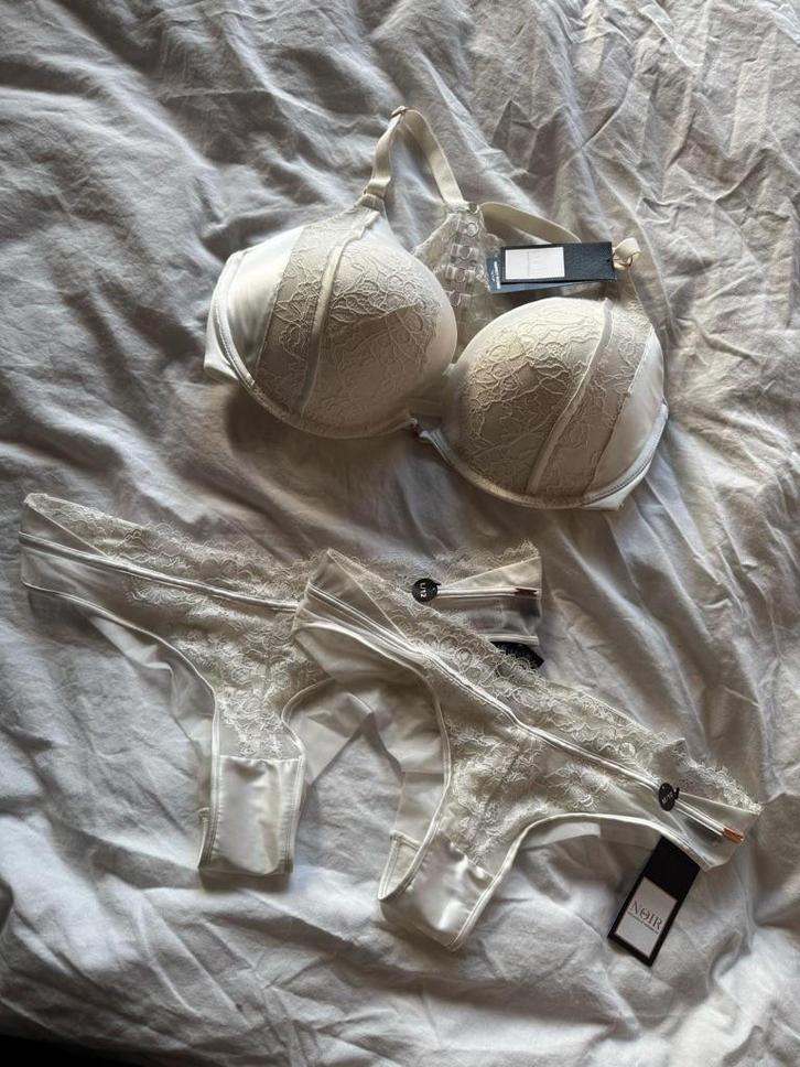 Nieuw NOIR by Hunkemoller setje. Maat 85E/M/L., Kleding | Dames, Ondergoed en Lingerie, Setje, Overige kleuren, Verzenden