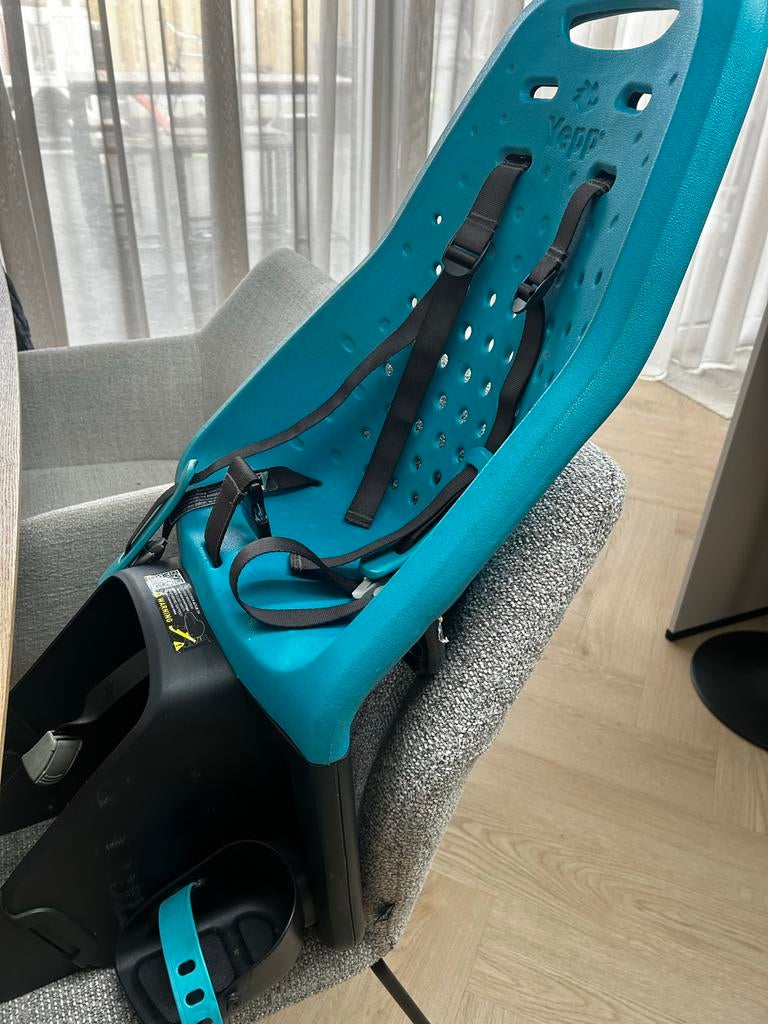 Yepp fietsstoeltje achter, Fietsen en Brommers, Fietsaccessoires | Fietsstoeltjes, Ophalen, Achterzitje, 9 t/m 36 kg, Gebruikt