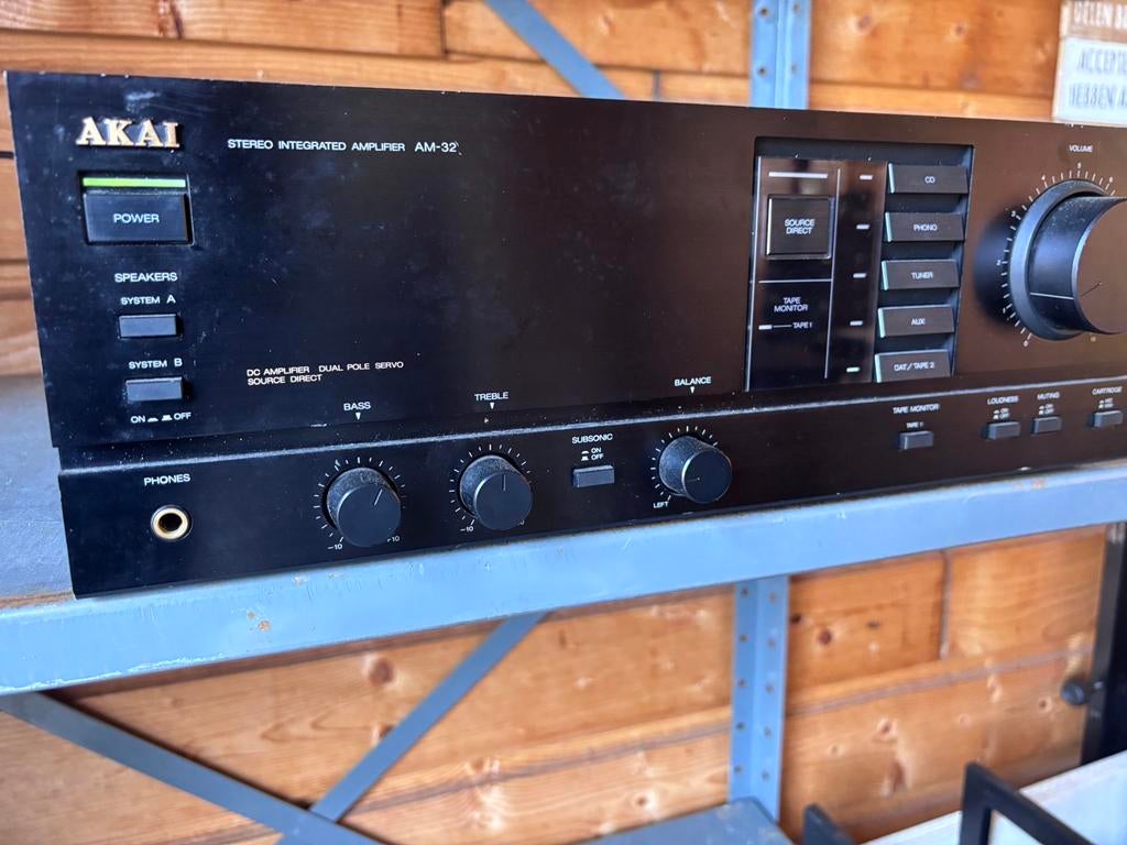 Mooie (zware) Akai versterker (met phono aansluiting), Ophalen of Verzenden, Zo goed als nieuw, Akai, Losse componenten