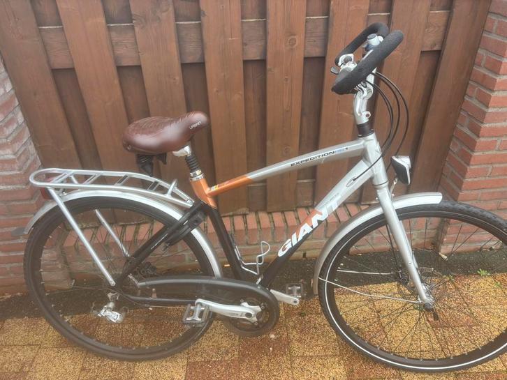 Giant travelbike rs1, Fietsen en Brommers, Fietsen | Heren | Herenfietsen, Zo goed als nieuw, Giant, Ophalen of Verzenden