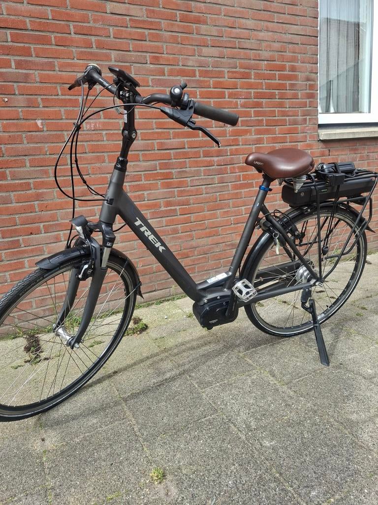 Izgst trek elektrische damesfiets met shimano middenmotor, Fietsen en Brommers, Elektrische fietsen, 51 tot 55 cm, Ophalen, Zo goed als nieuw