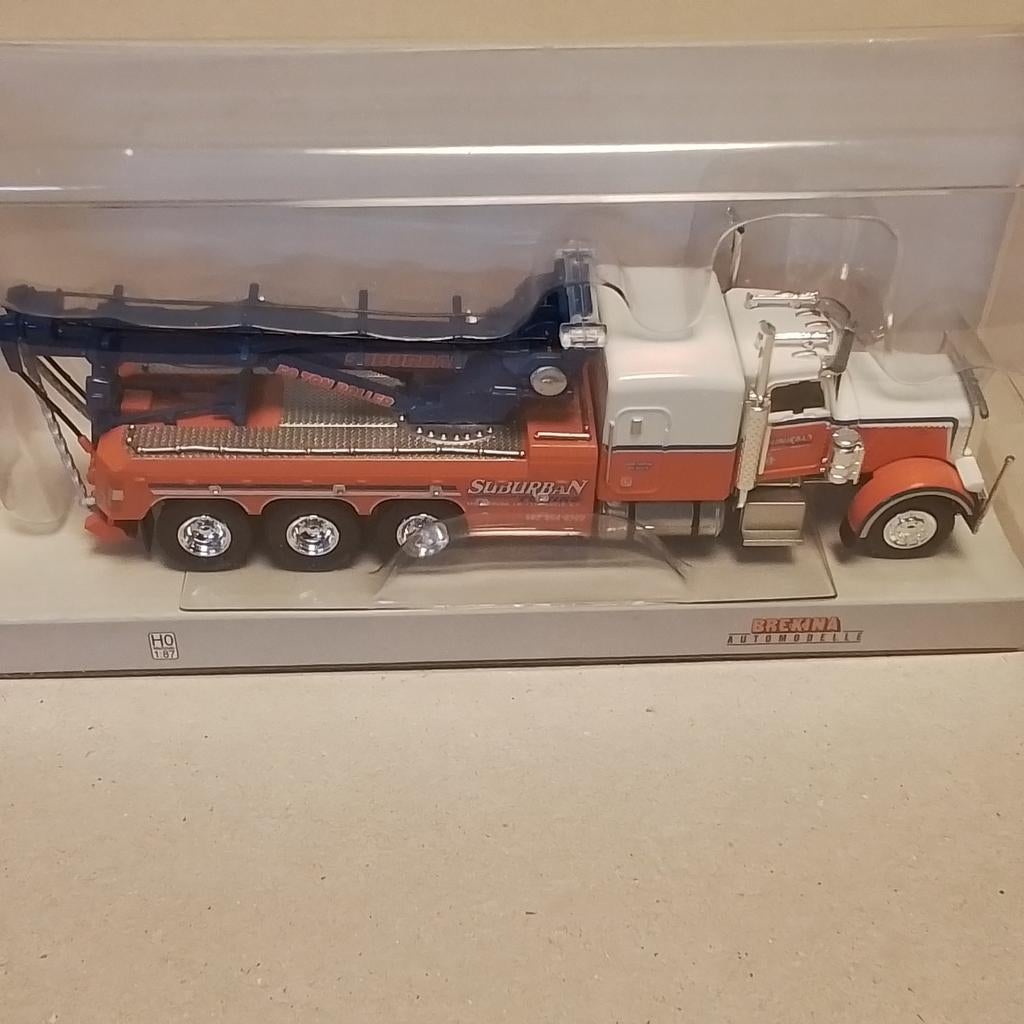 Aangeboden Berkina Peterbilt 359 wrecker Suburban uitvoering, Hobby en Vrije tijd, Ophalen of Verzenden, Nieuw, Bus of Vrachtwagen