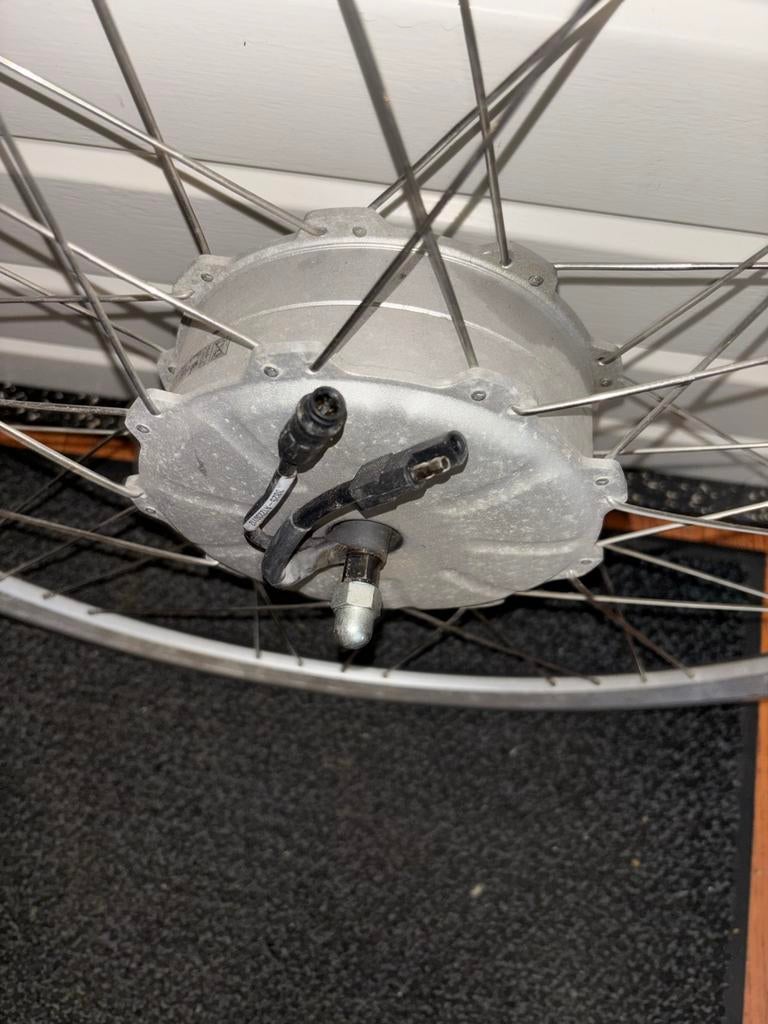 Trek BionX voorwiel motor met velg, Elektrische fiets, Gebruikt, Ophalen of Verzenden, Motor