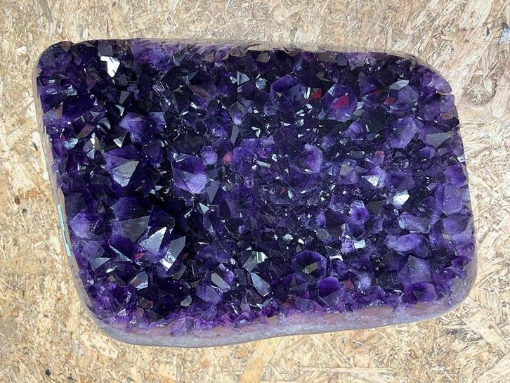 Amethist cluster (5) hoogste kwaliteit, diep paarse kleur., Verzamelen, Mineralen en Fossielen, Mineraal, Ophalen of Verzenden