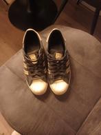 Merk sneakers gratis maat 41 en 42, Ophalen