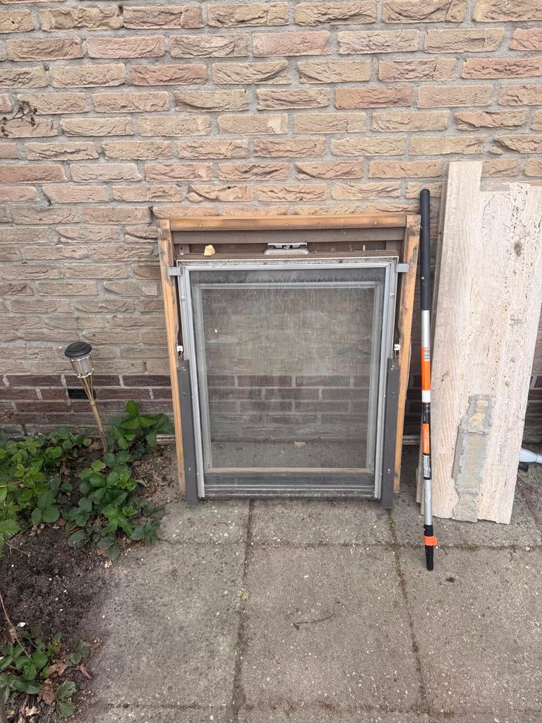 Velux dakraam, Doe-het-zelf en Verbouw, Glas en Ramen, Ophalen, Gebruikt, 80 tot 120 cm, Dubbelglas