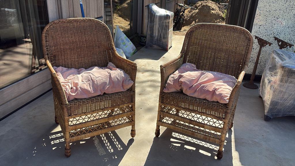 2 rieten stoelen met kussens, Ophalen, Gebruikt, Twee, Bruin