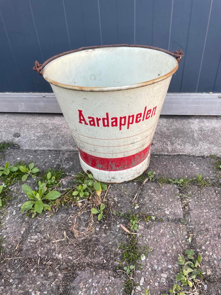 Vintage geëmailleerde aardappelbak, Ophalen