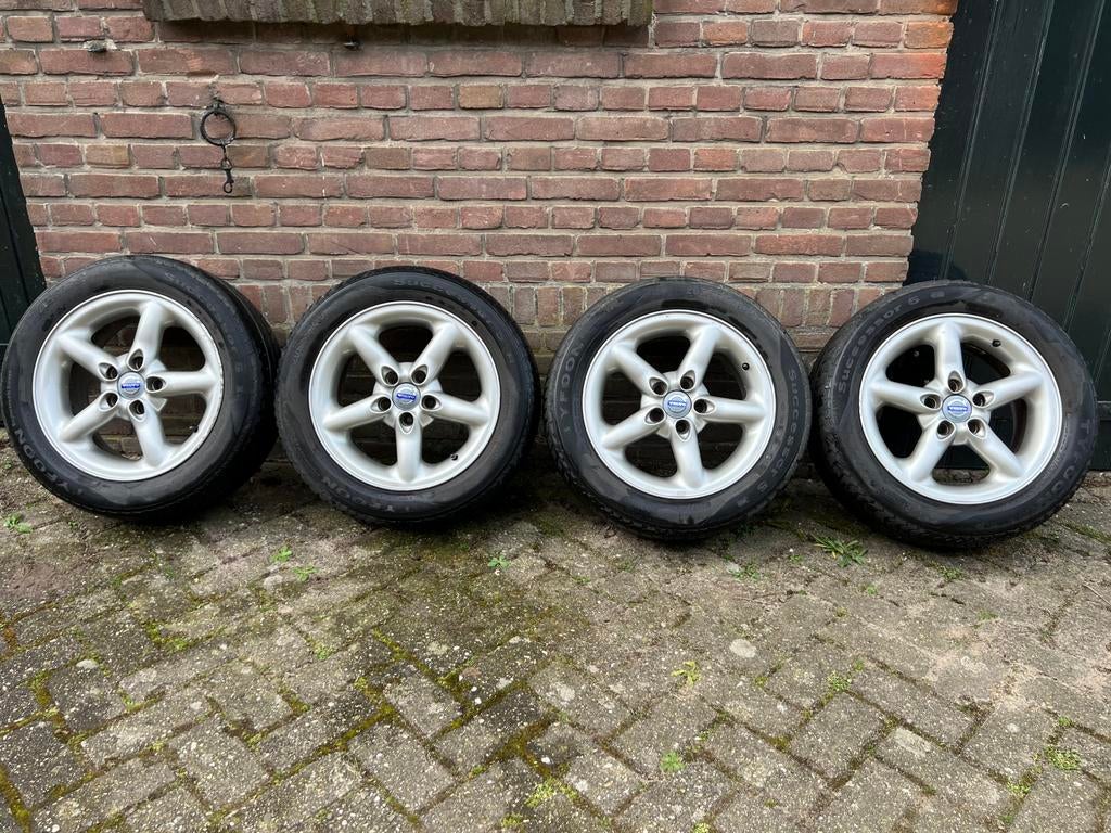 Volvo 16 inch Persus wielen, Ophalen