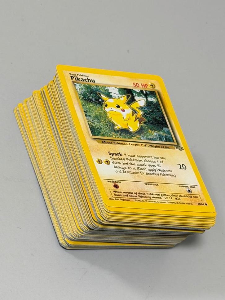 100x PIKACHU 60/64 Jungle Pokémon kaarten card mint 1995 #60, Hobby en Vrije tijd, Verzamelkaartspellen | Pokémon, Zo goed als nieuw