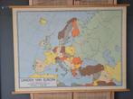 Set van 2 oude schoolkaarten: Europa en Schrijven, Ophalen, Aardrijkskunde