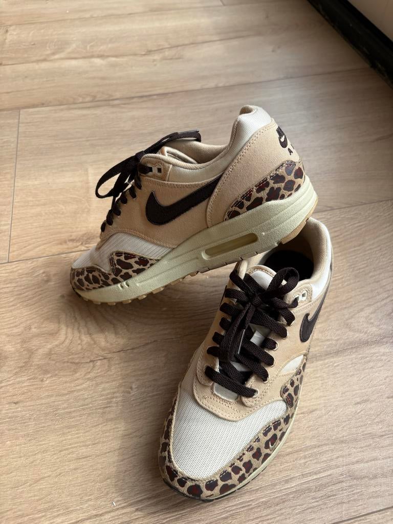 Nike Air Max 1 ‘87 Sesame Leopard, Kleding | Dames, Ophalen of Verzenden, Gedragen, Beige, Sneakers of Gympen
