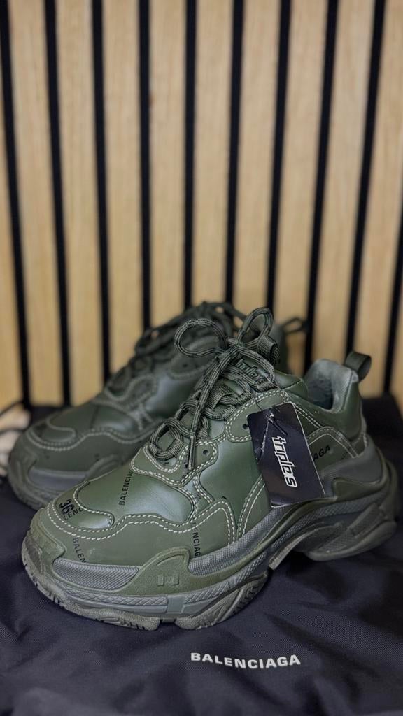 Balenciaga, Kleding | Dames, Schoenen, Overige kleuren, Ophalen of Verzenden, Sneakers of Gympen, Zo goed als nieuw