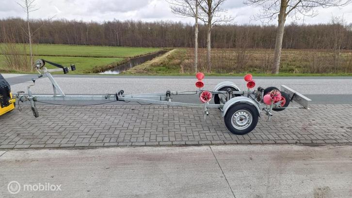 Pega Boottrailer | Kantelbaar | Trompet rollen | 650 kg., Watersport en Boten, Boottrailers, Gebruikt, Overige typen