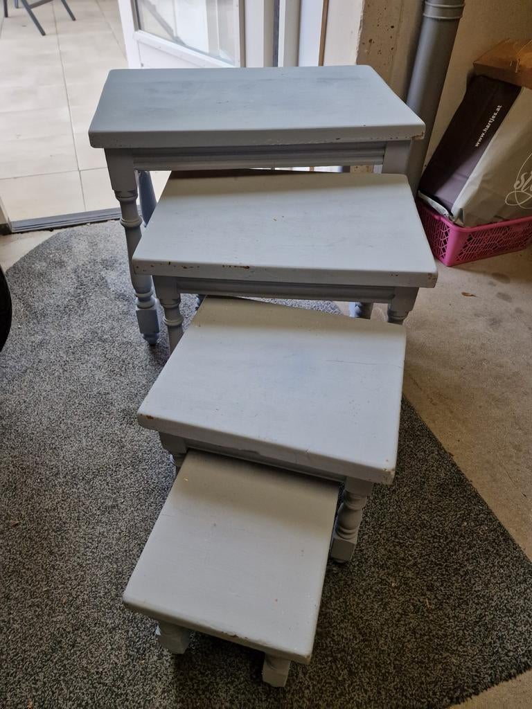 Bijzettafeltjes, krijtverf lavendel gemaakt., Ophalen, 70 tot 120 cm