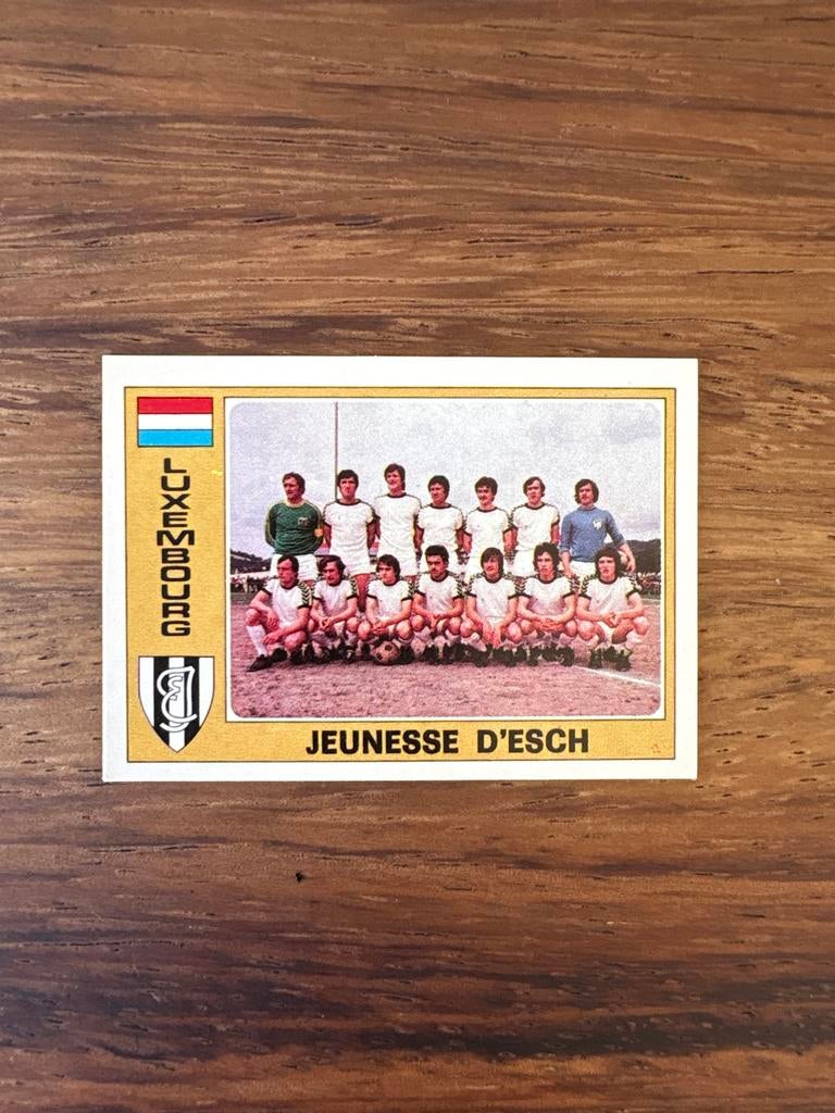 Panini Euro Football 172 Jeunesse d'Esch Luxemburg, Ophalen of Verzenden, Nieuw, Buitenlandse clubs, Poster, Plaatje of Sticker
