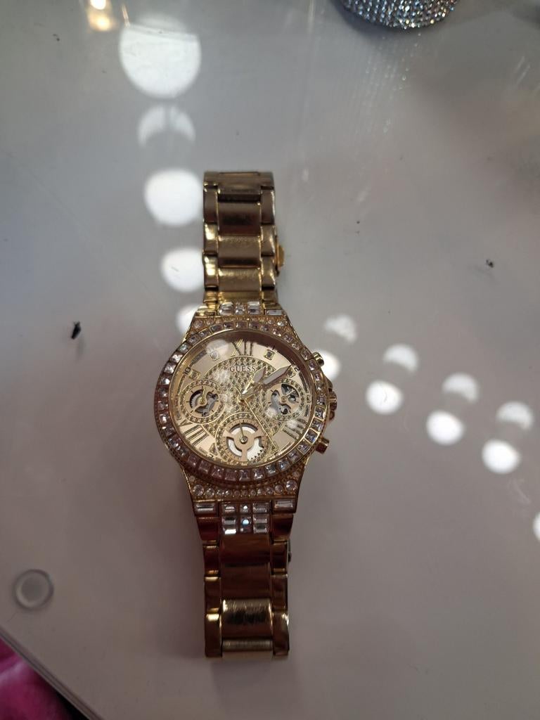 Guess horloge goudkleurig met strass, Sieraden, Tassen en Uiterlijk, Horloges | Dames, Staal, Staal, Guess, Polshorloge