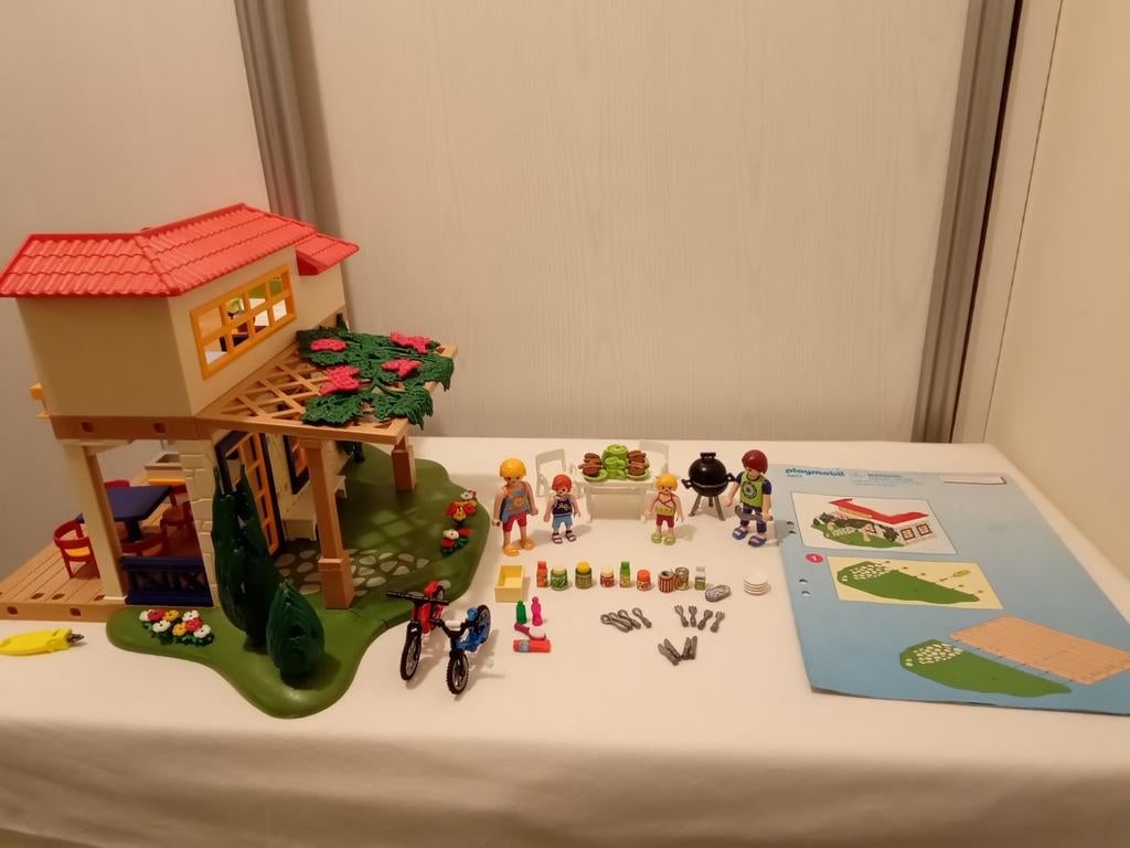 Playmobil 4857 vakantiehuis compleet, Ophalen of Verzenden, Zo goed als nieuw, Complete set