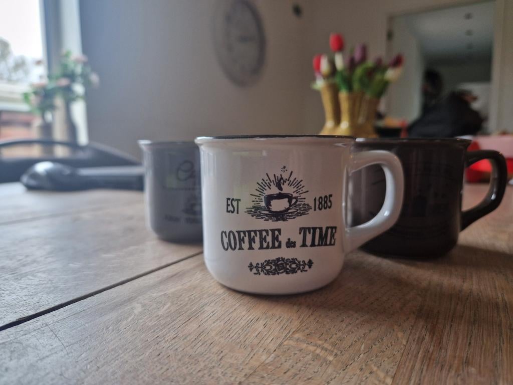 3 Siaki koffiekopjes - Nieuwstaat, Ophalen