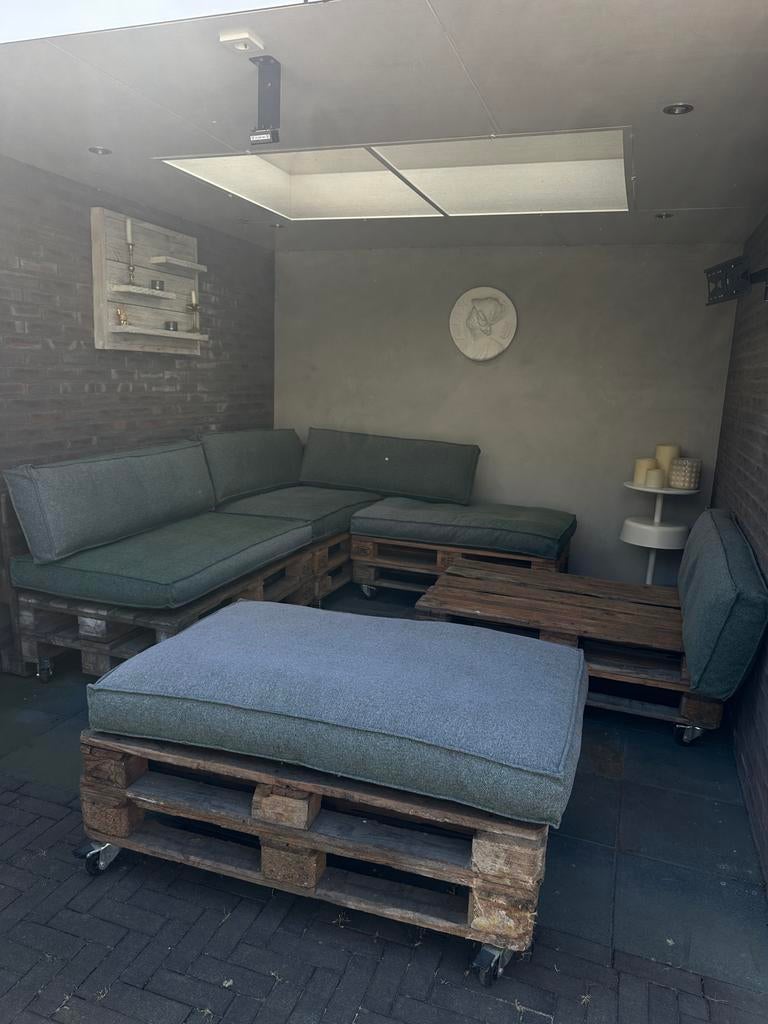 Verrijdbare pallet loungeset met kussens, Tuin en Terras, Ophalen, Gebruikt, 6 zitplaatsen, Loungeset