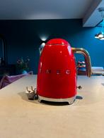 Stijlvolle Rode SMEG Waterkoker - Retro Design, 1 tot 2 liter, Ophalen of Verzenden, Gebruikt