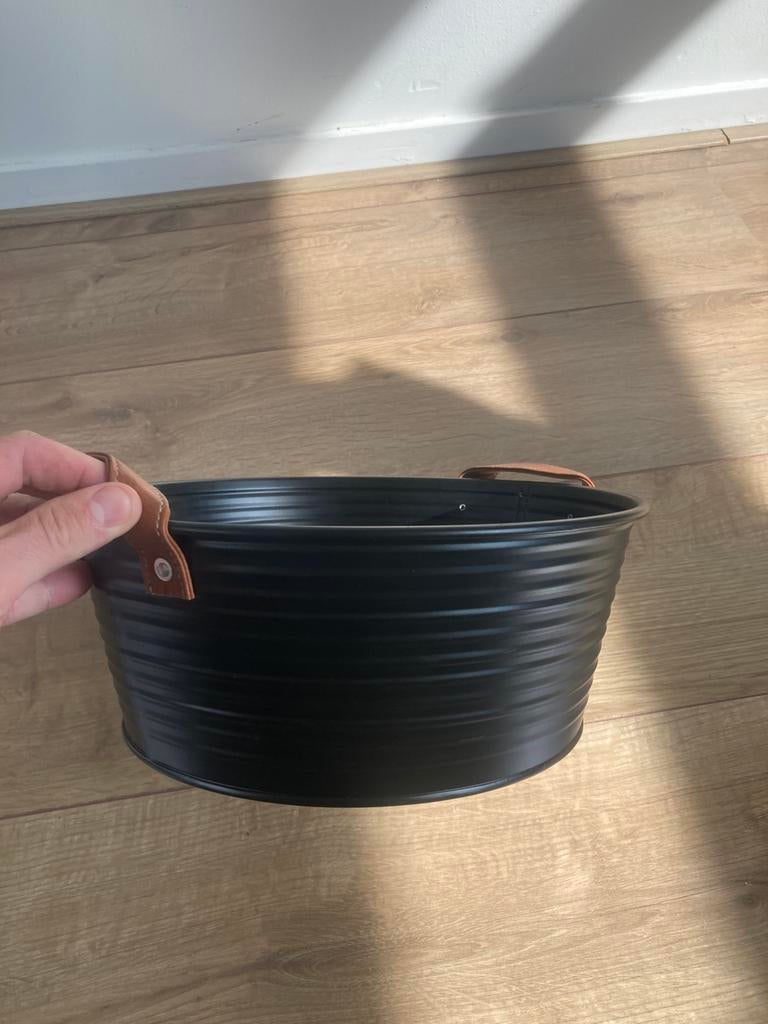 Fruitschaal, Huis en Inrichting, Woonaccessoires | Schalen en Manden, Ophalen of Verzenden, Zo goed als nieuw, Rond, Overige materialen