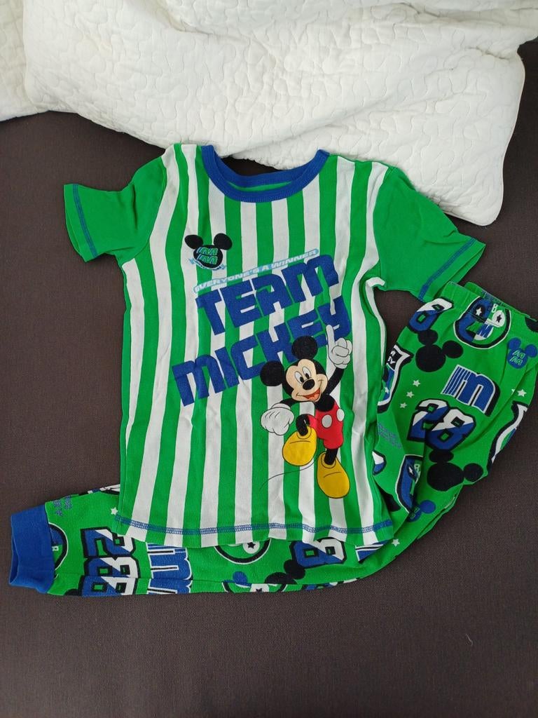 Leuk setje pyjama's voor de zomer met 2 longsleeves, Ophalen