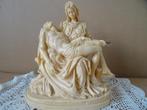 Piëta A. Santini piëtabeeld A. Santini Italy 19cm vintage, Ophalen of Verzenden, Zo goed als nieuw, Beeld(je), Christendom | Katholiek
