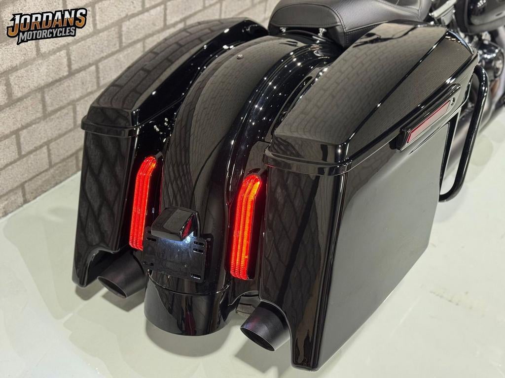 HARLEY-DAVIDSON ROADKING SPECIAL 114 (bj 2021), Motoren, Motoren | Harley-Davidson, 2 cilinders, HARLEY-DAVIDSON, Bedrijf, Onbekend