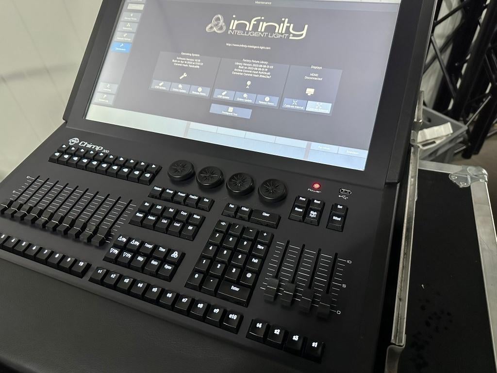 Infinity Chimp 300.G1 DMX | 4 Universes | 22" Touchscreen, Muziek en Instrumenten, Licht en Laser, Ophalen, Gebruikt, Licht