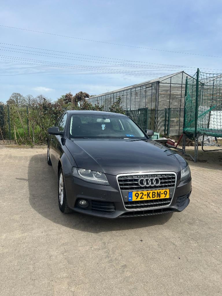 Audi A4 1.8 Tfsi 118KW Multitronic 2009 Grijs, Auto's, Euro 5, Zwart, 4 cilinders, 75 €/maand