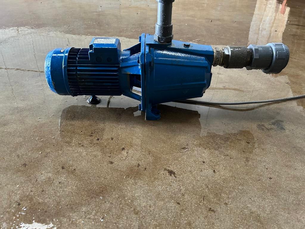 Ebara zelfaanzuigende waterpomp, Ophalen of Verzenden, Zo goed als nieuw