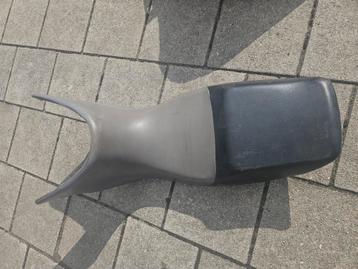 Yamaha TDM 850 3VD zadel lichte gebruikssporen beschikbaar voor biedingen