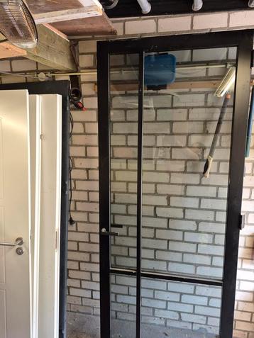 design deur 93x231.5 cm nieuwprijs 600 euro beschikbaar voor biedingen